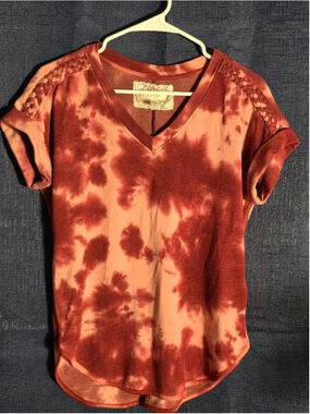 Women's CUPIO Red Pink Tie-Dye Short Sleeve Tee XS boho braid rock y2k 90's